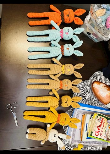Pastel Renkli El Yapımı Tavşan Peluş Oyuncak