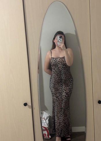 Leopar Desenli V Yaka Uzun Elbise - Görsel 3