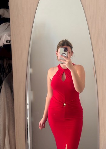 Parlak Kırmızı Drapeli Uzun Elbise - Görsel 4