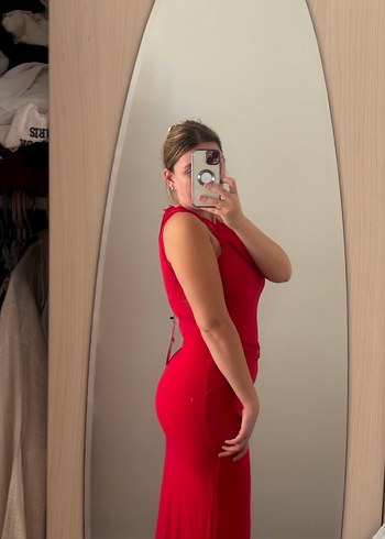 Parlak Kırmızı Drapeli Uzun Elbise - Görsel 6