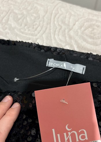 Parlak Siyah Mini Etek - Görsel 2