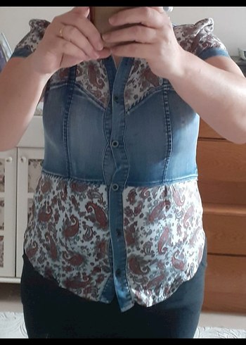 Düğmeli Denim ve Desenli Kadın Gömlek