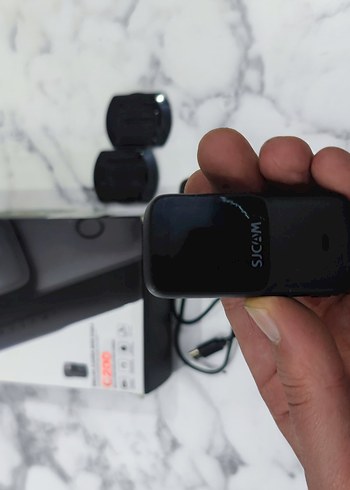 Siyah SJCAM Aksiyon Kamerası ve Aksesuarları - Görsel 3