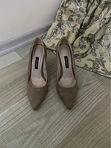 38 Beden Nine west sıfır ürün