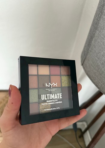 Beden NYX Ultimate Göz Farı Paleti