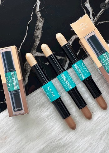 NYX Wonder Stick Çift Uçlu Kapatıcı ve Aydınlatıcı