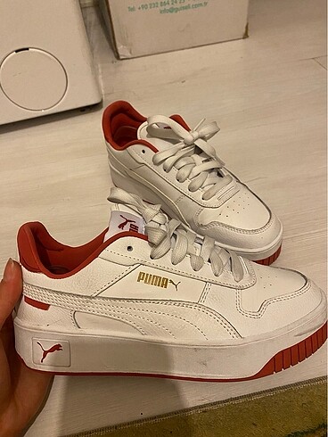 37 Beden beyaz Renk kusursuz orijinal puma carina street