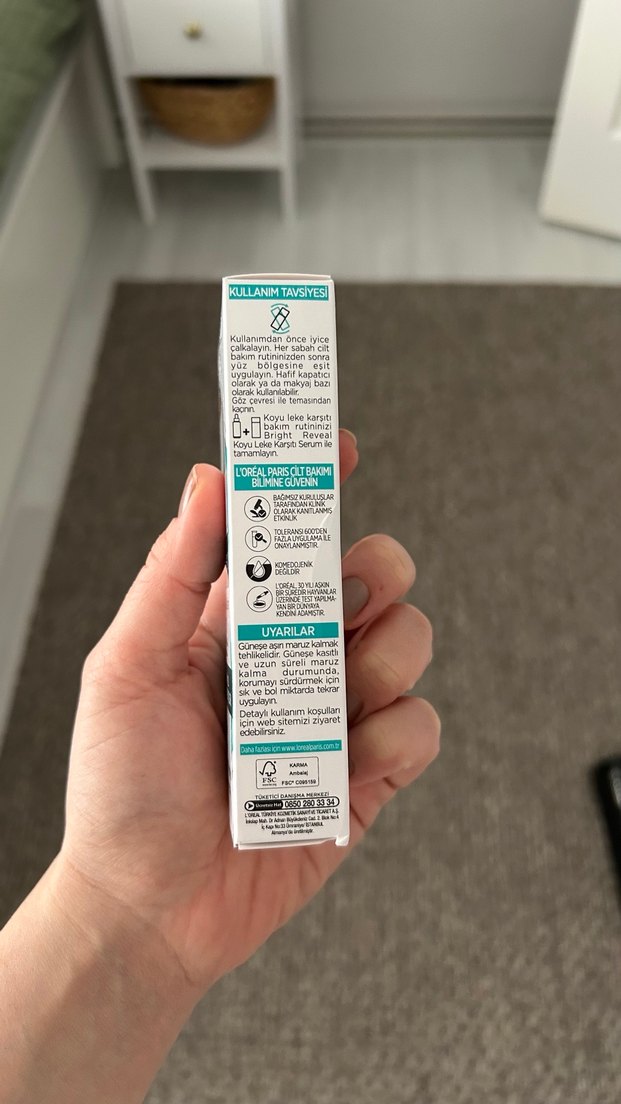 Loreal Paris Bright Reveal SPF 50 Renkli Güneş Kremi - Görsel 4