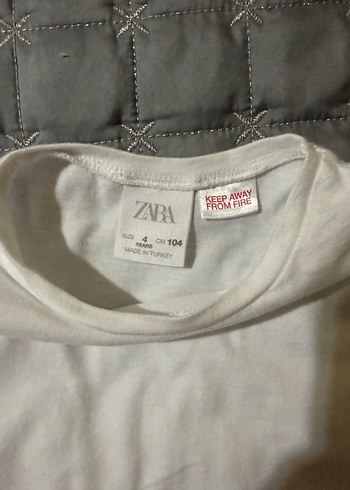 Kız Çocuk Beyaz Keten Fırfırlı Bluz - Görsel 2