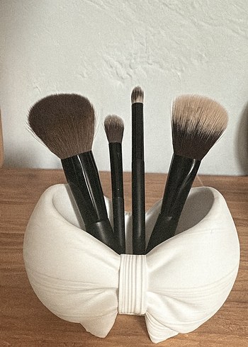 Fiyonk Tasarım Dekor Saksı  Mat Beyaz Alçı, El Yapımı - Görsel 3