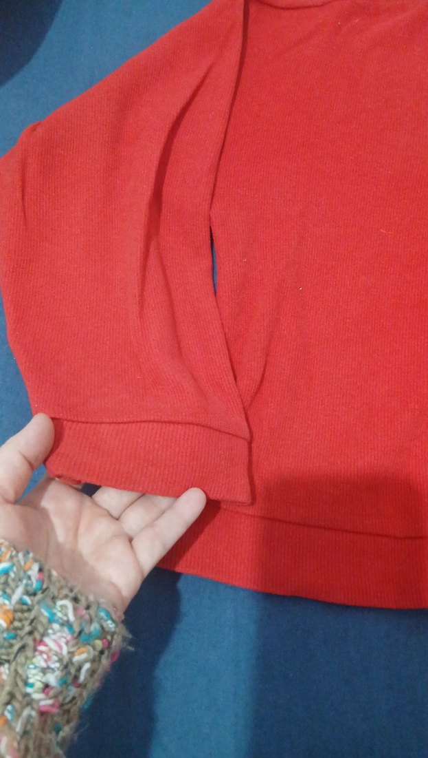 Kız Çocuk Uzun Kollu Kırmızı Baskılı Tişört - Görsel 3