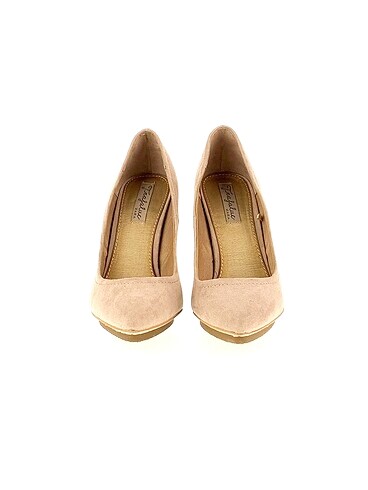 38 Beden Zara Stiletto %70 İndirimli.