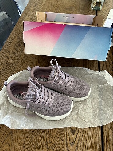 Skechers ayakkabı 36 numara
