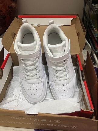 Nike Court Borough Low 2