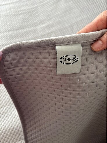 Linens yatak örtüsü