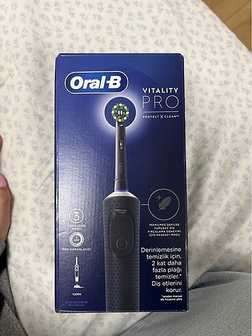 Oral-B Elektrikli diş fırçası