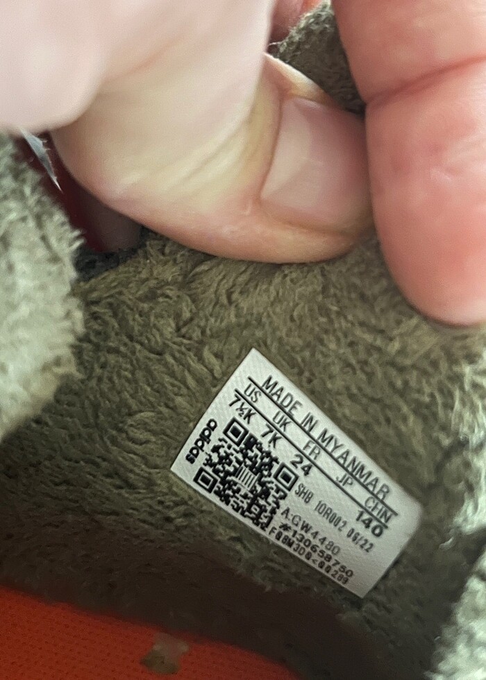 Adidas bot - Görsel 3