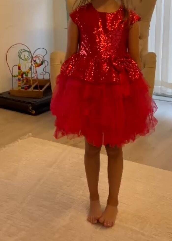 Çocuk kısa payetli abiye - Görsel 2