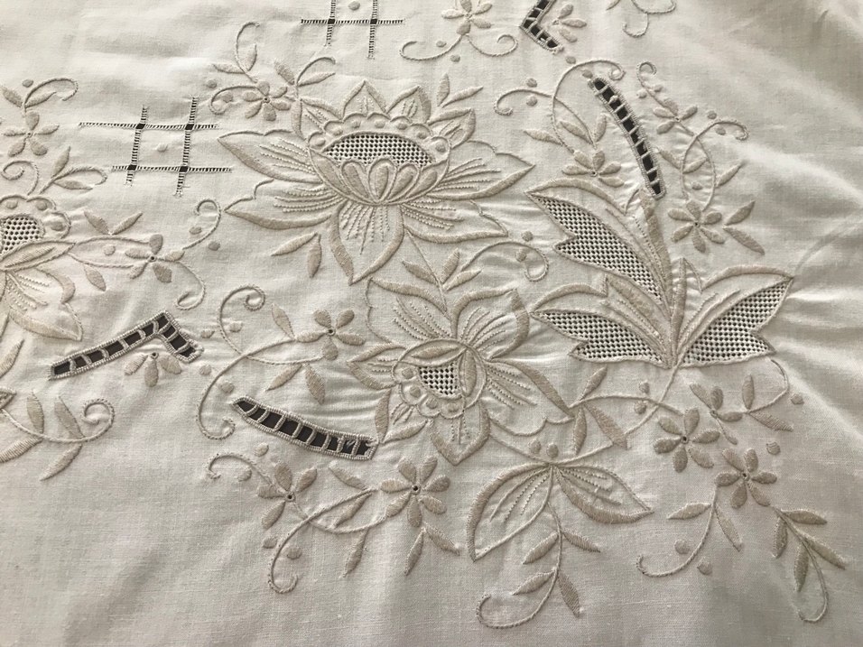 Rahibe işi masa örtüsü - Görsel 2