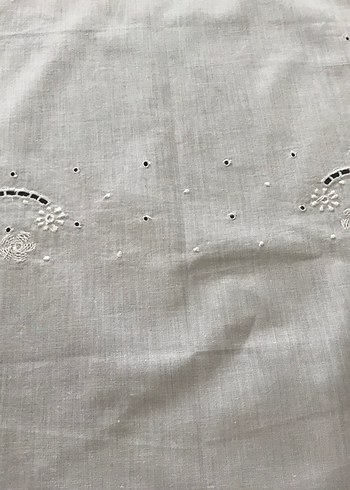 Beyaz Nakışlı Klasik Masa Örtüsü - Görsel 10