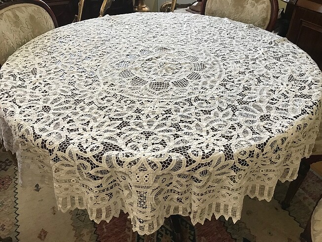 Brüksel işi masa örtüsü