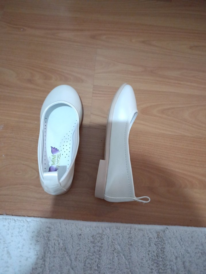 Kız Çocuk Beyaz Babet Ayakkabı - Görsel 2