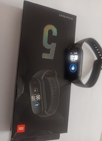 Xiaomi Mi Smart Band 5 