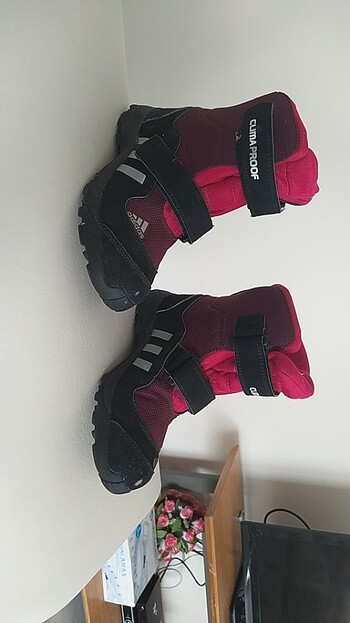 Adidas Çocuk bot