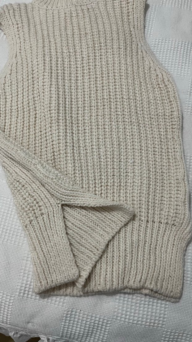 Bej Örgü Boğazlı Kolsuz Kadın süveter - Görsel 2