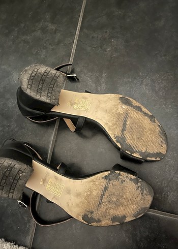 Topuklu ayakkabı - Görsel 3