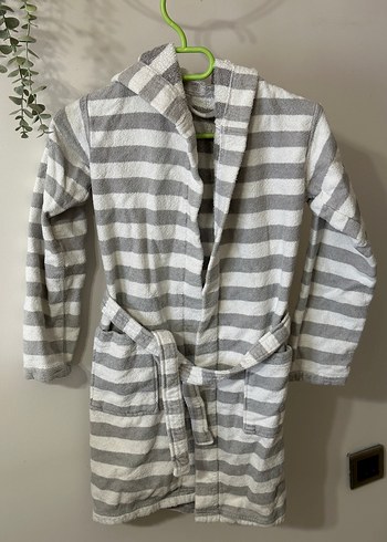 Gri Zebra Desenli Erkek Çocuk Bornoz