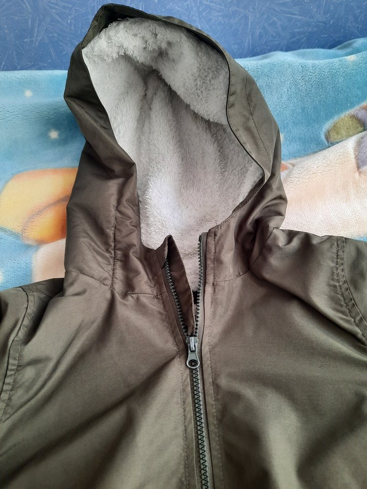 Haki Kapüşonlu Çocuk Yağmurluk mont - Görsel 2