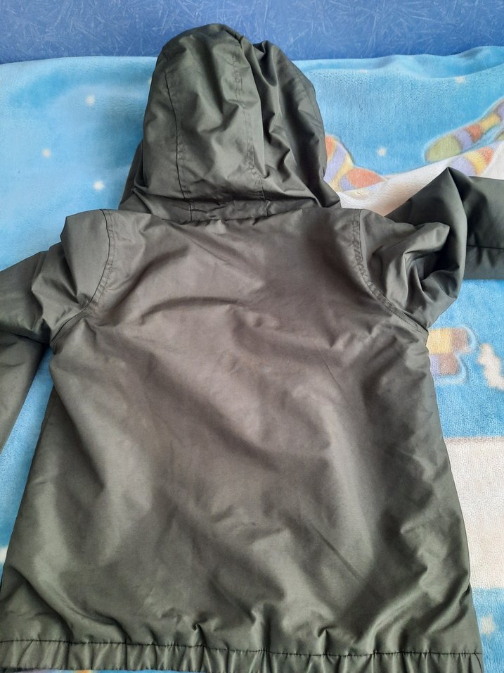 Haki Kapüşonlu Çocuk Yağmurluk mont - Görsel 3
