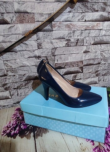37 Beden Stiletto