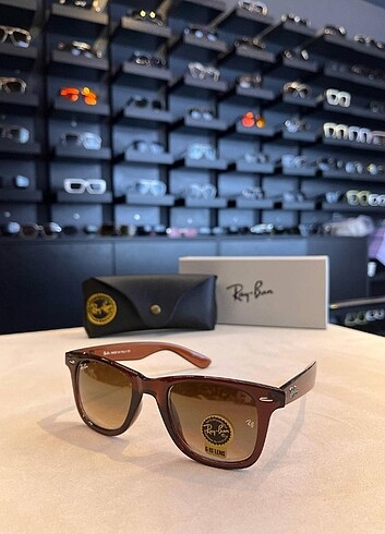 RayBan 