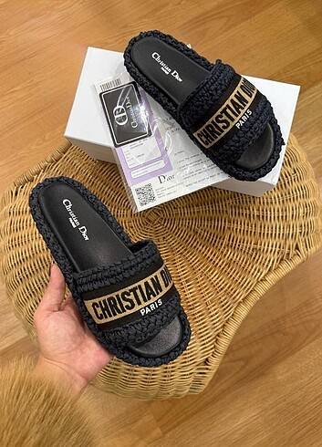 diğer Beden Christian Dior