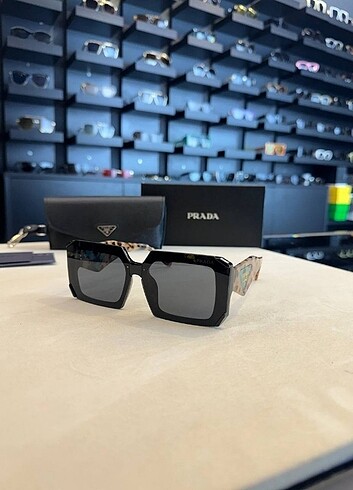 PRADA Gözlük 