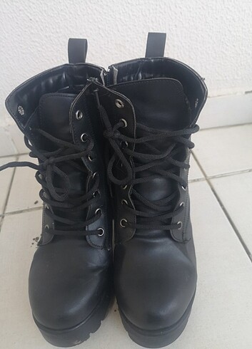 Zara Gotik platform bot