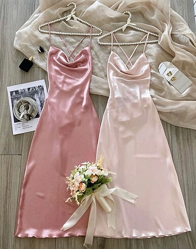 Shein Saten Barbie Elbise