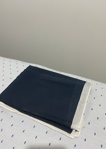 Siyah bayan şal - Görsel 2