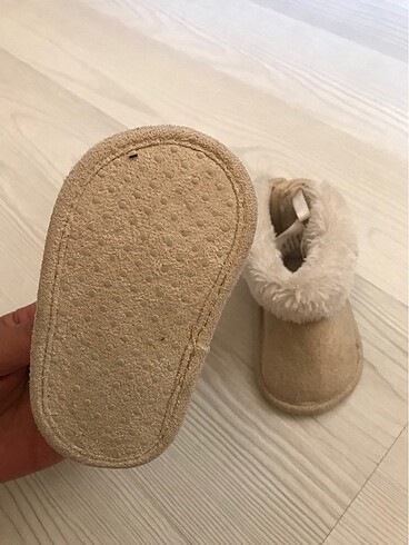 H&M Ugg bot