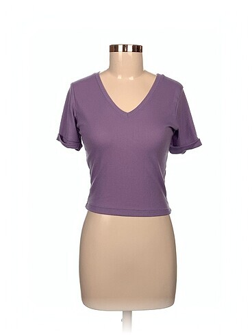 Diğer T-shirt %70 İndirimli.