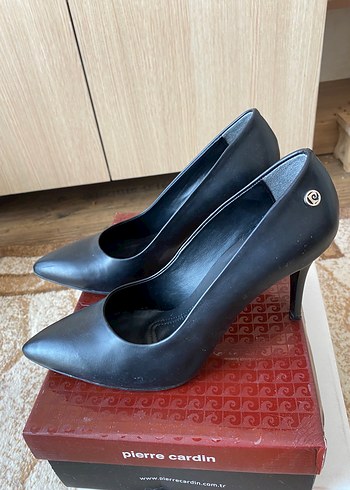 Pierre Cardin Siyah Deri Stiletto