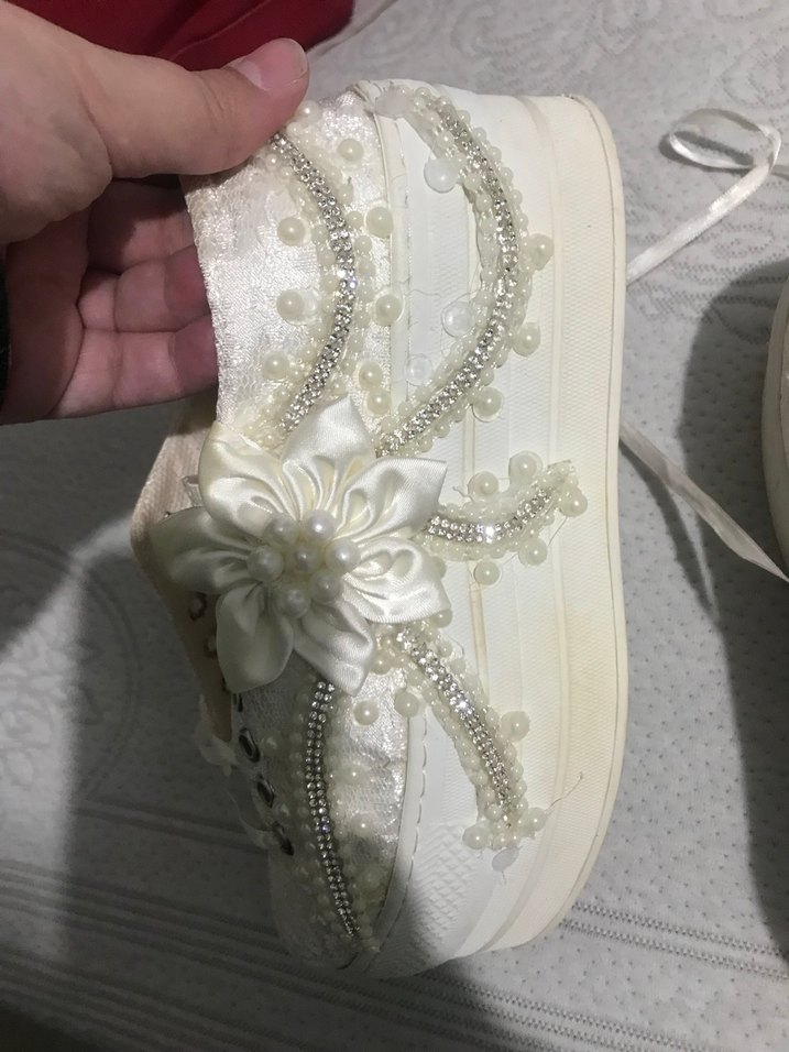 Dantel Detaylı Beyaz Vintage Gelin Ayakkabısı - Görsel 3