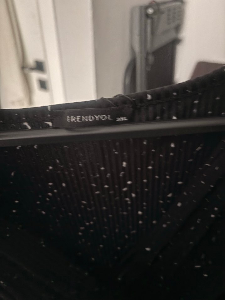 Siyah Simli Uzun Kollu V Yaka Elbise - Görsel 2