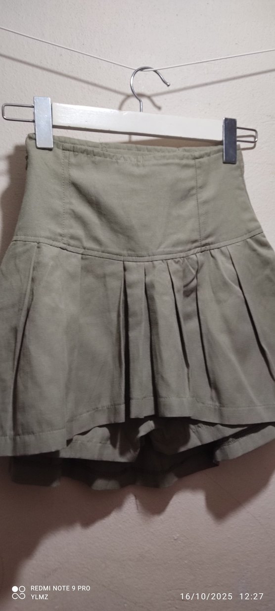 Önü Bağcıklı yeşil Mini Etek - Görsel 2