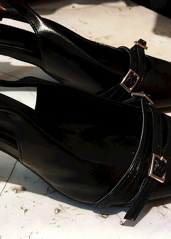 Diğer Siyah Deri Tokalı Stiletto Topuklu Kadın Ayakkabı