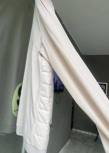 Beyaz Yüksek Yakalı Fermuarlı Erkek Mont Ceket - Görsel 5