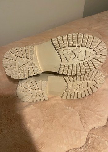 Bej Hakiki Deri Kadın Bot - Görsel 4