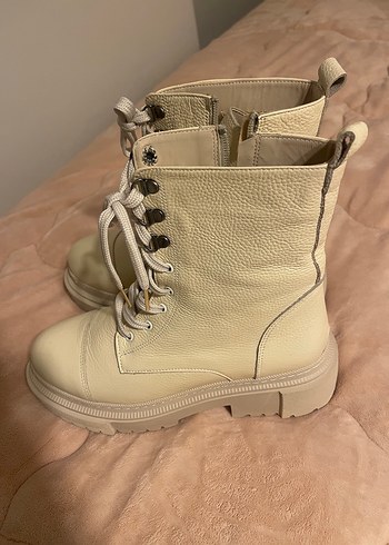 Bej Hakiki Deri Kadın Bot - Görsel 2